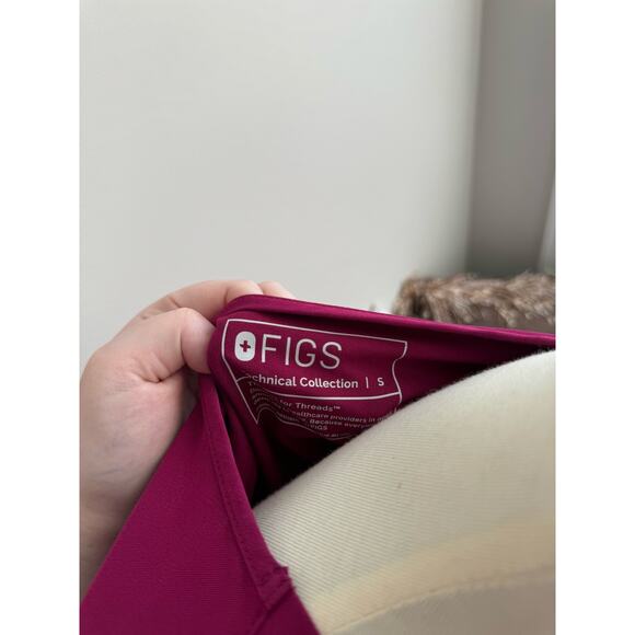 FIGS Scrub Set - Picture 5 of 5